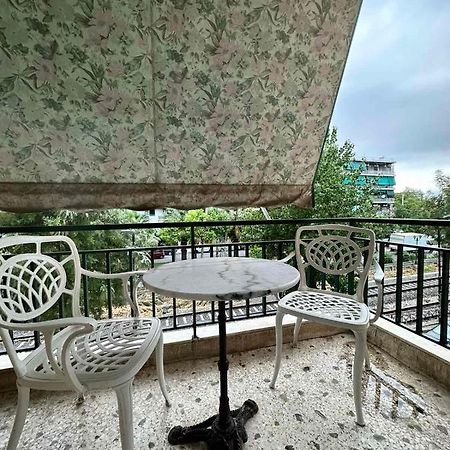 Cozy Apartment At Gazi Square Athens Luaran gambar