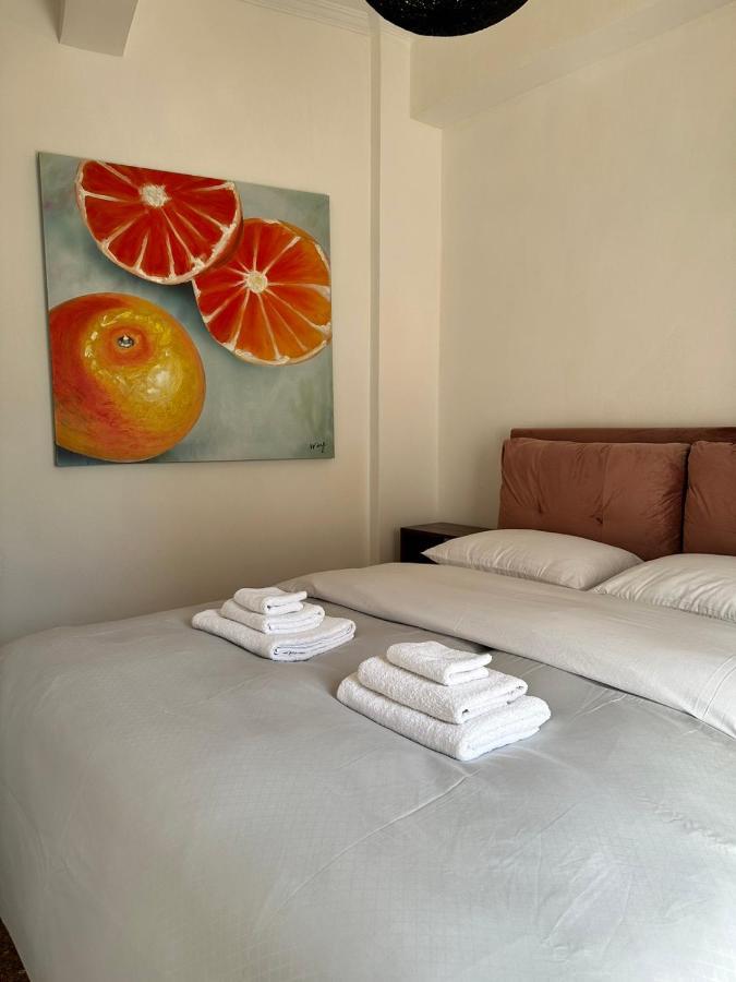 Cozy Apartment At Gazi Square Athens Luaran gambar
