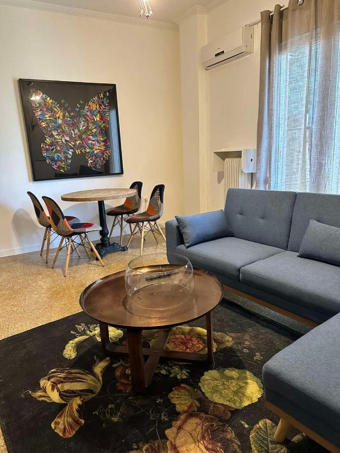 Cozy Apartment At Gazi Square Athens Luaran gambar